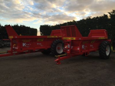 K2 Duo Manure Spreaders