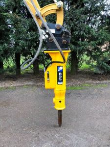 2.5T Digger & R55 Breakers